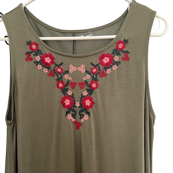 Alya Trapeze Tank Dress Floral Embroidered Neckline  Sleeveless Olive Green L‎ - Picture 2 of 4